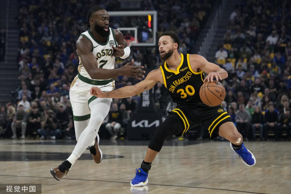 同时出场 同时出场