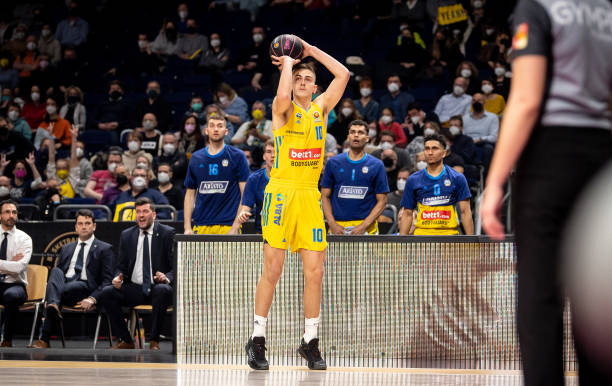 显示出顶级 显示出顶级